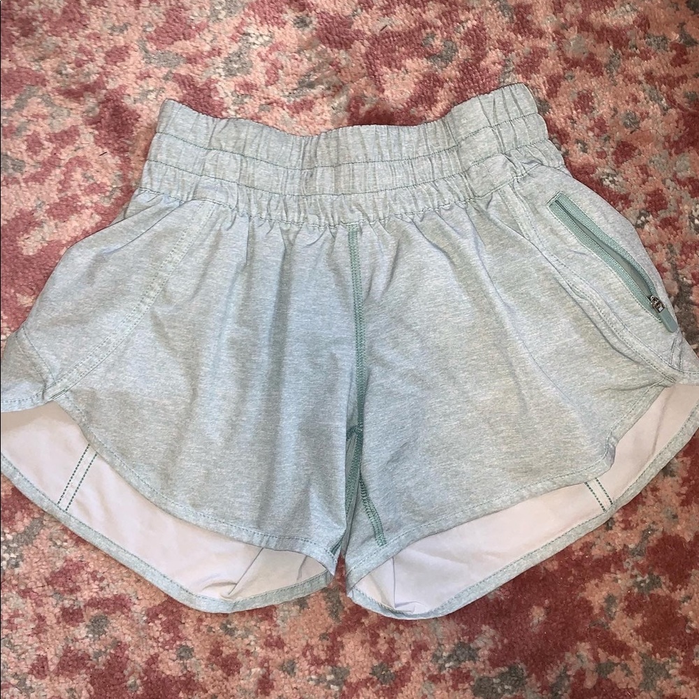 LULULEMON Track That LR 4” shorts